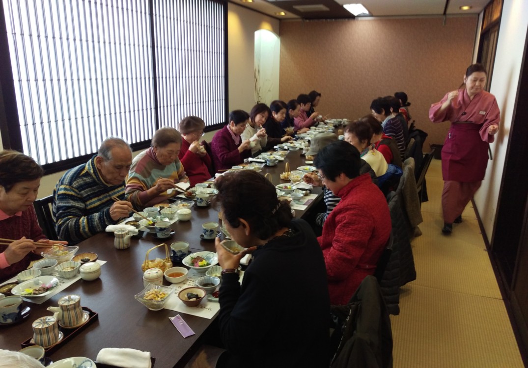 お食事の様子