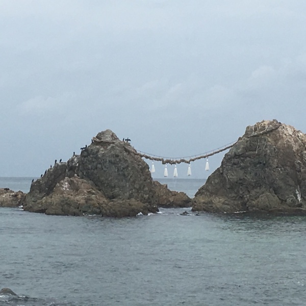 夫婦岩