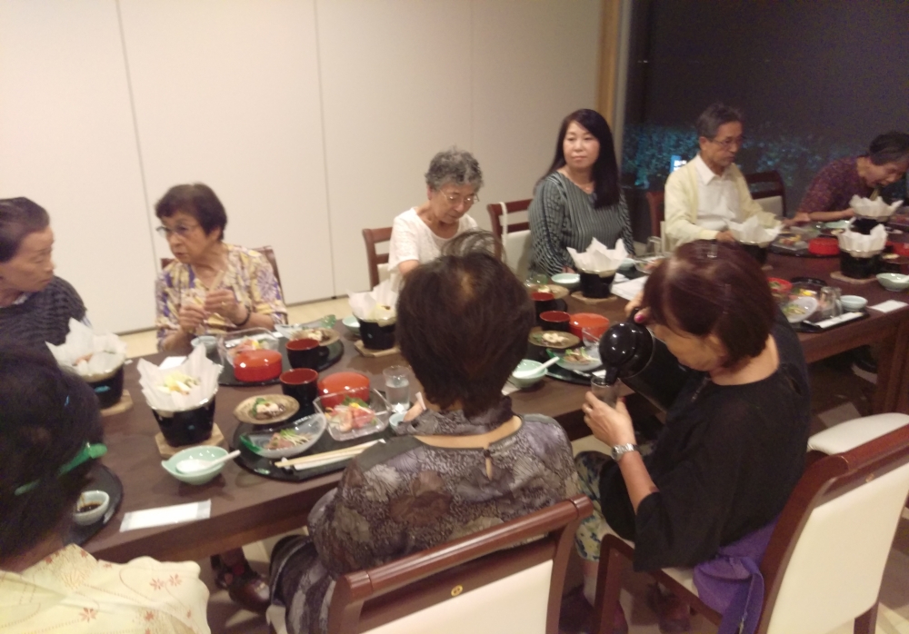 懇親会