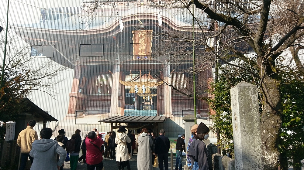 阿蘇神社で復元途上の楼門