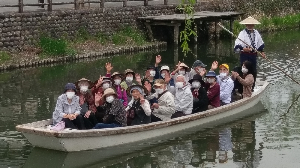 川下り出発