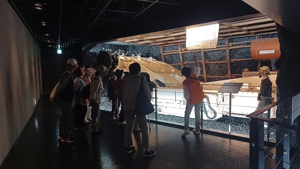 地下炭鉱の様子 地下炭鉱の様子